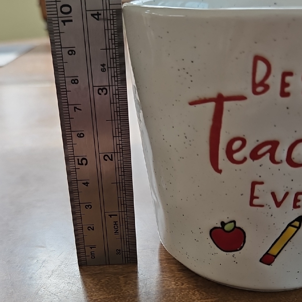 Best Teacher Ever Mug with Apple Keychain - Picture 6 of 7